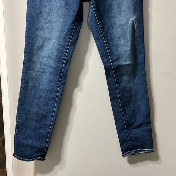 Jeans - Picture 2 of 9